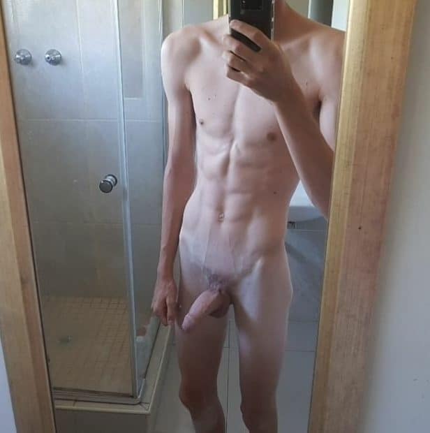 Blonde twink taking nude selfies