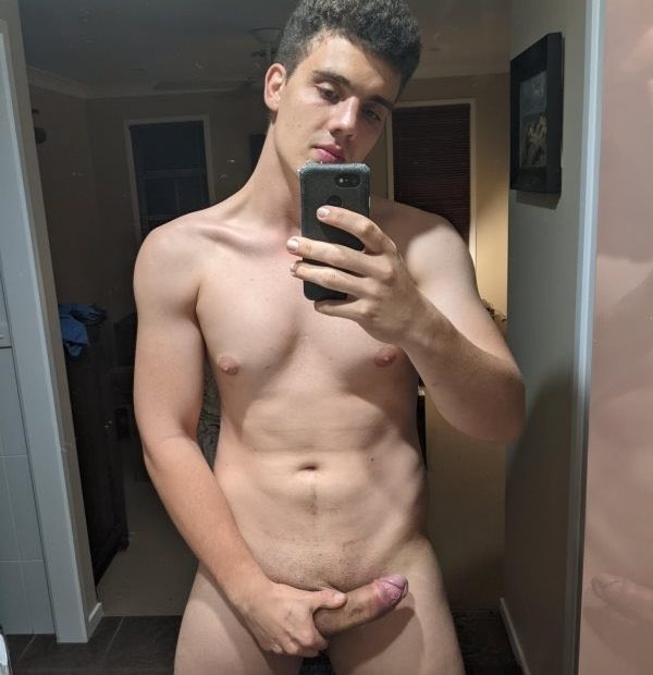 Nude mirror selfie boy