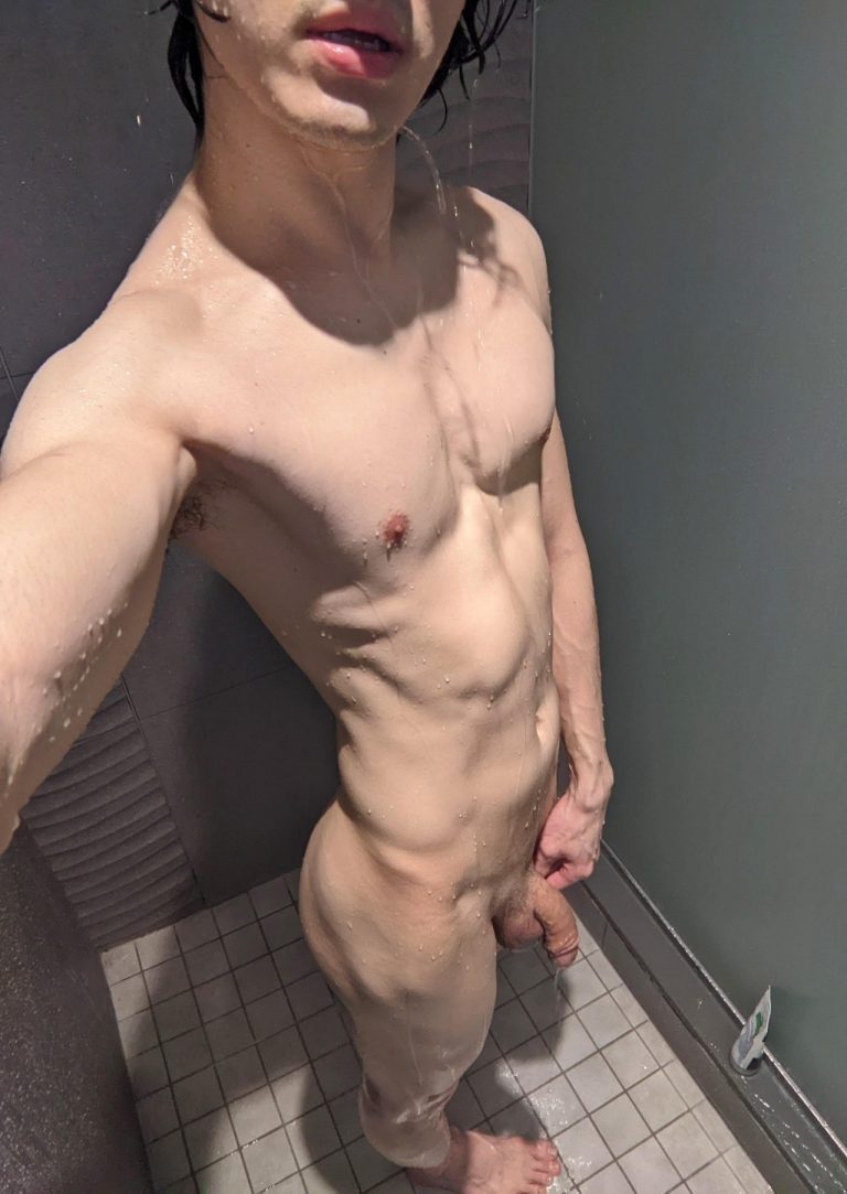Nude Twink In The Shower Penis Pictures