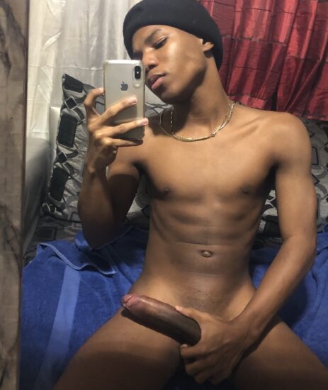 Sexy nude selfie boy
