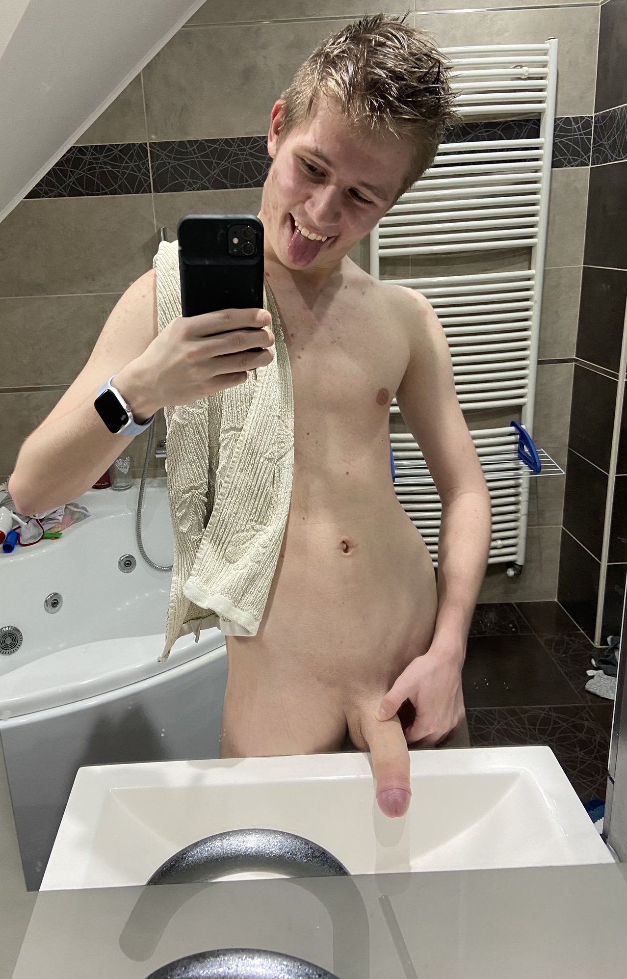 Smooth shaved twink cock
